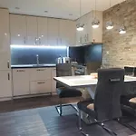 Apartment Paradise Swing