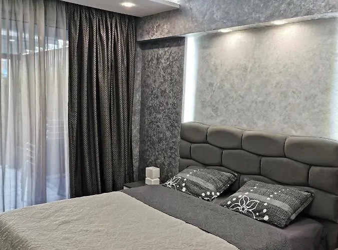 Apartment Paradise Swing *